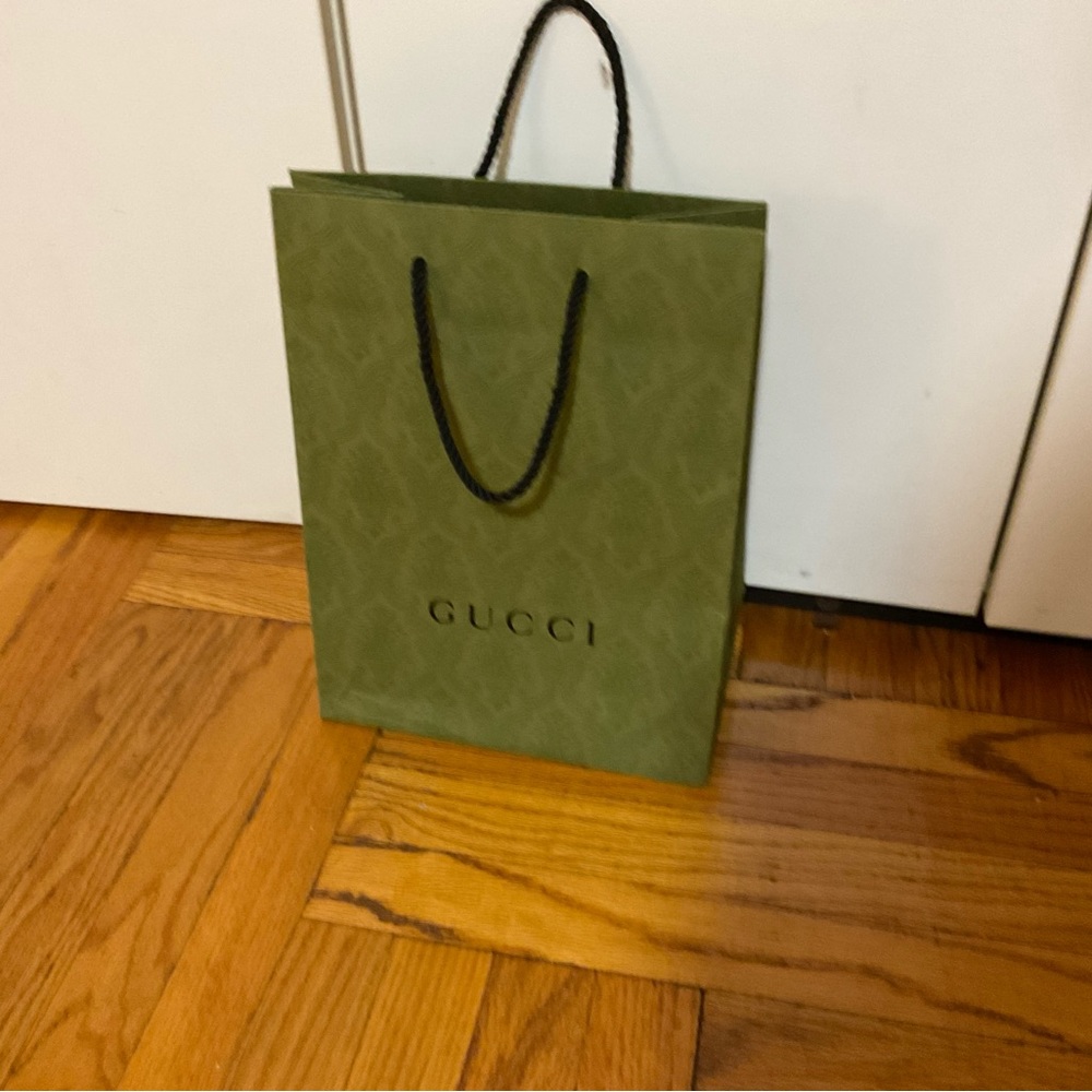 Gucci paper bag